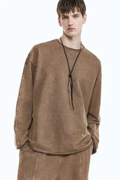 Лонгслив oversize с состаренным эффектом