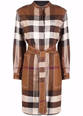 Burberry платье-рубашка в клетку с поясом