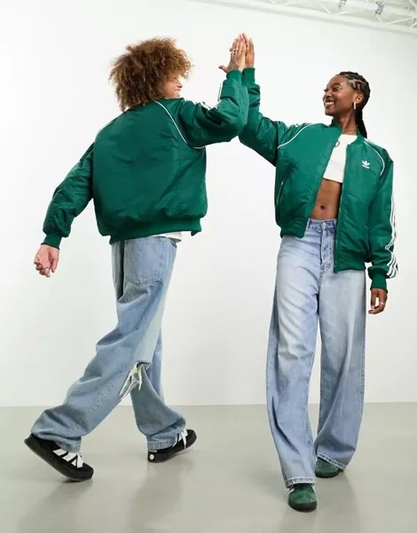 Зеленая спортивная куртка унисекс adidas Originals SST