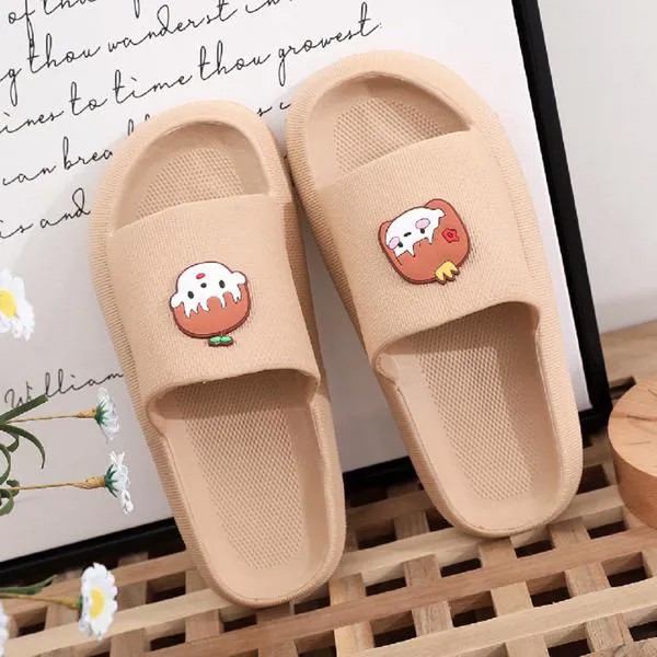Сланцы с принтом фигуры