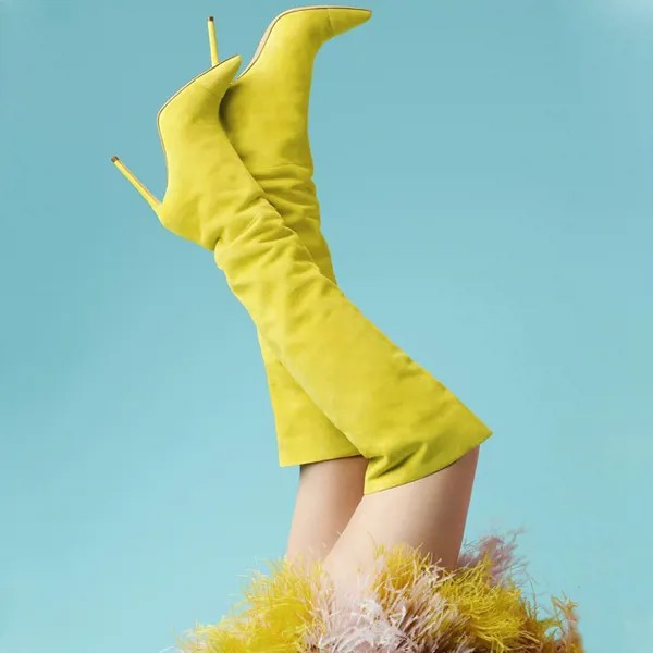 Сапоги женские замшевые выше колена, заостренный носок, без застежки, высокий каблук, сапоги В рыцарском стиле, яркий лимон-желтый цвет, свободные ботфорты