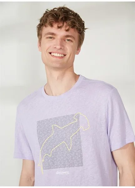 Сиреневая мужская непринужденная футболка с круглым вырезом и коротким рукавом с принтом Discovery Expedition