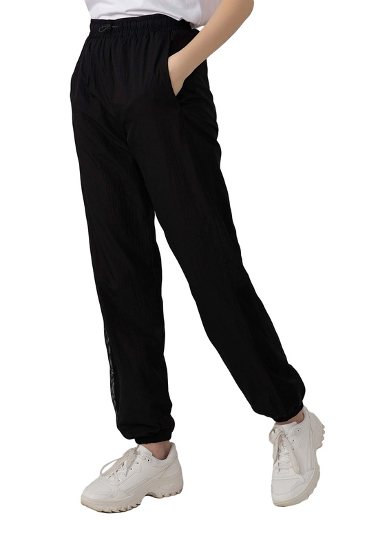 Спортивные брюки женские URBAN TIGER 12.026016 черные 2XS