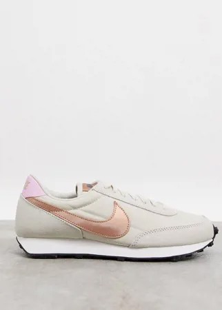 Однотонные кремовые кроссовки с розовыми вставками Nike Daybreak-Белый