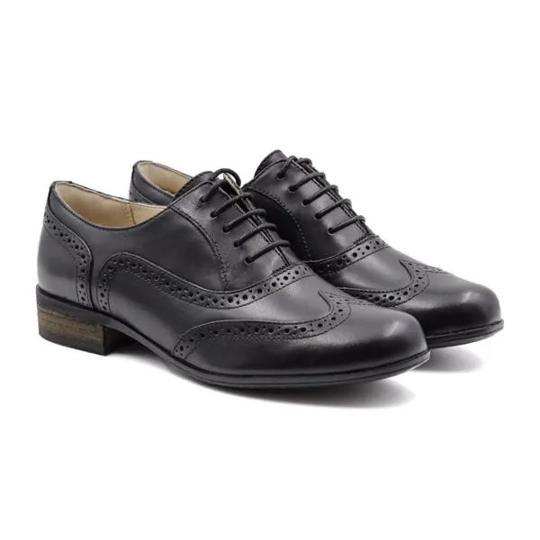 Женские оксфорды брогированные Clarks, черные