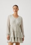 Дневное платье ONLROBEY ISABELLA LIFE V NECK Only Petite, бежевый