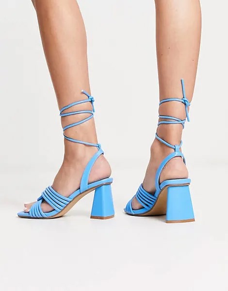 Синие босоножки на каблуке с ремешками Daisy Street