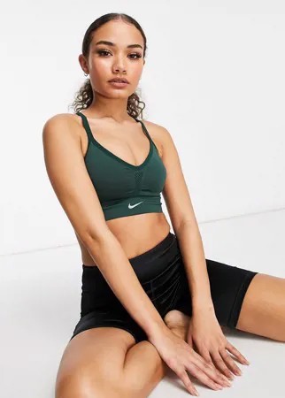 Бесшовный спортивный бюстгальтер зеленого цвета с легкой степенью поддержки Nike Yoga Indy-Зеленый