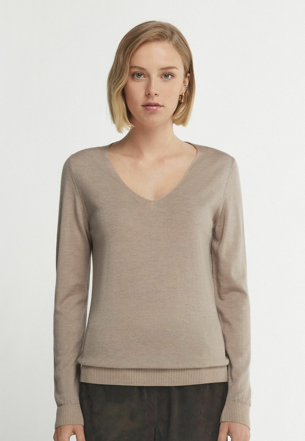 Джемпер V-NECK  Falconeri, светло-коричневый