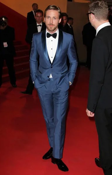 Slim Fit Мужская Костюмы Groomsmen шаль нагрудные жениха Смокинги для женихов одна кнопка полосы свадебные Best человек костюм (куртка + Брюки для девочек + галстук + пояс) a90