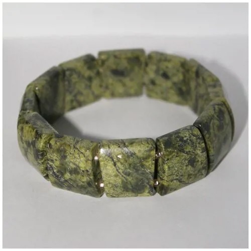 Браслет True Stones, змеевик, размер one size, диаметр 6 см., зеленый