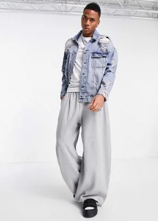 Рваная джинсовая куртка выбеленного голубого цвета в стиле oversized ASOS DESIGN-Голубой