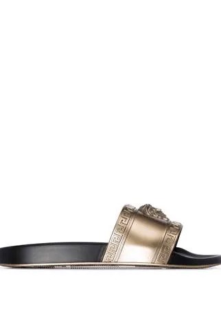 Versace шлепанцы с тиснением Medusa