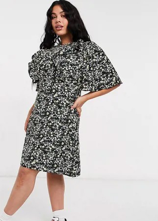 Платье мини с цветочным принтом и рюшами на рукавах Fashion Union Plus-Черный цвет
