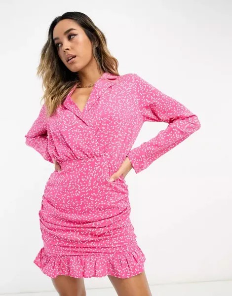 Розовое платье-рубашка с запахом In The Style, присборенной кромкой и принтом в горошек