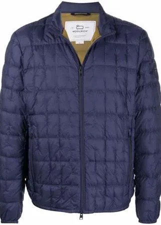 Woolrich пуховик с нашивкой-логотипом