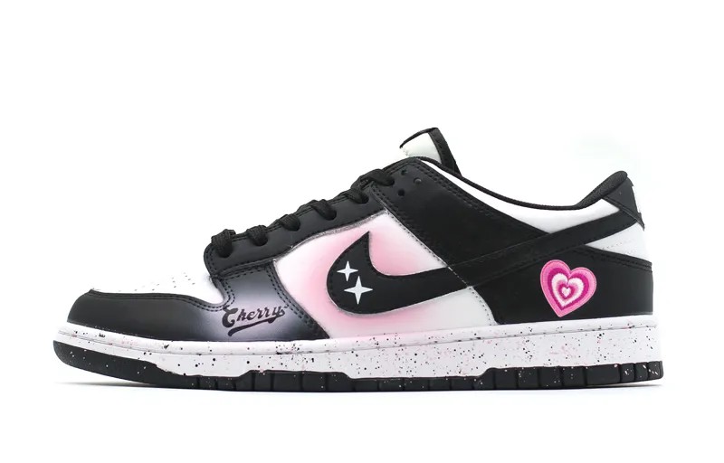 Кроссовки Nike Dunk Skateboarding Shoes Women's Low-top Black/white/pink, черный/белый