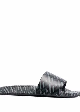 Versace шлепанцы с узором Greca