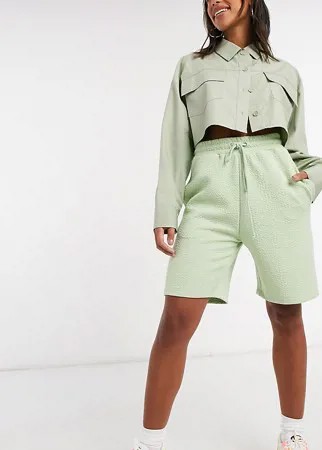 Удлиненные шорты из фактурной ткани бледно-зеленого цвета COLLUSION-Зеленый цвет