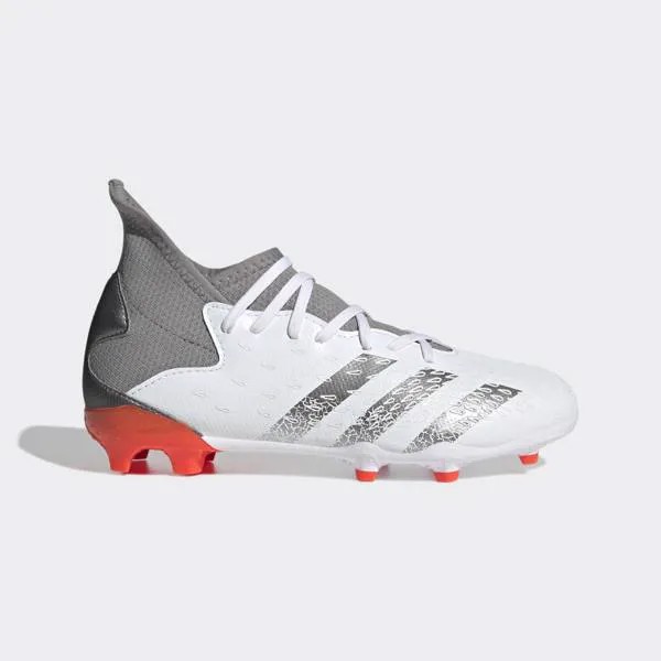 Футбольные бутсы Predator Freak.3 FG adidas Performance