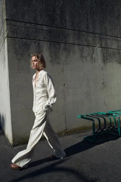 Струящаяся рубашка в полоску ZARA, экрю/зеленый