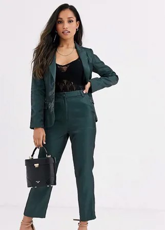 Зеленые атласные брюки со складками Fashion Union Petite-Зеленый
