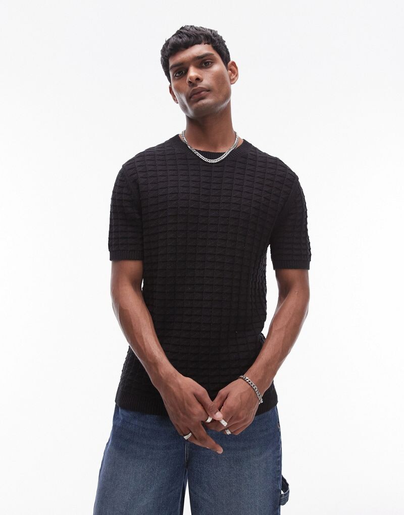 Topman — удобная футболка с короткими рукавами из фактурного трикотажа черного цвета