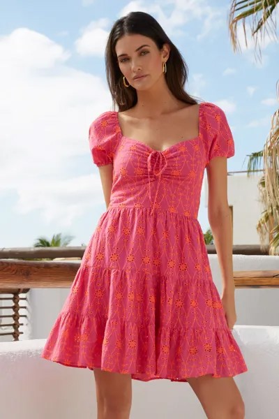 Мини-платье с рюшами пышными рукавами и узором в виде сердечек Lipsy, розовый