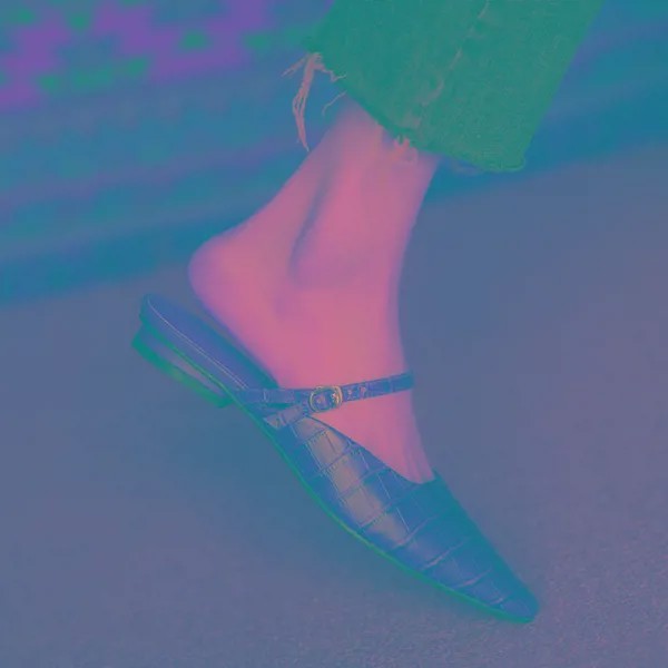 Женские шлепанцы в клетку, летние однотонные уличные сандалии на плоской подошве, элегантные винтажные шлепанцы, модель 2022 года