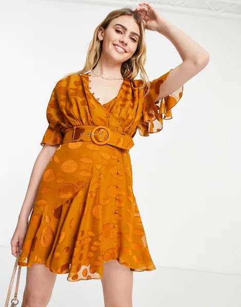 Мини-платье ASOS DESIGN с рваными деталями и поясом цвета ржавчины