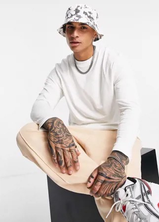 Кремово-белый длинный свободный лонгслив с ассиметричным низом ASOS DESIGN