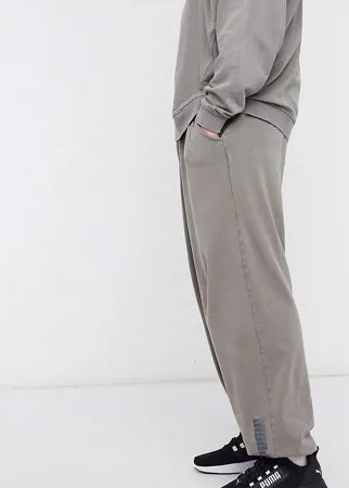 Джоггеры в стиле oversized темно-серого цвета Puma Plus эксклюзивно для ASOS-Серый