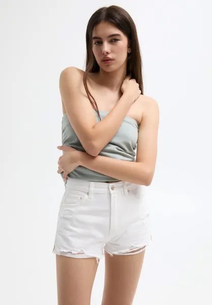 Джинсовые шорты PULL&BEAR, белые