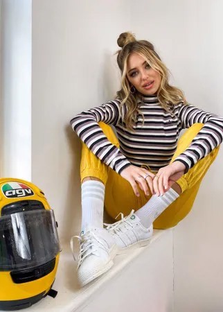 Полосатый лонгслив белого цвета adidas Originals Comfy Cords-Белый
