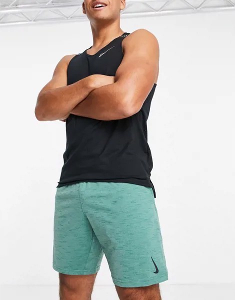 Мятно-зеленые шорты Nike Yoga Dri-FIT-Зеленый цвет