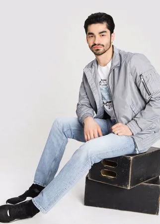 Куртка-бомбер в клетку