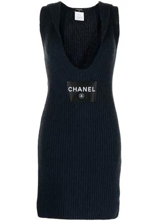 Chanel Pre-Owned трикотажное платье 2008-го года с глубоким вырезом