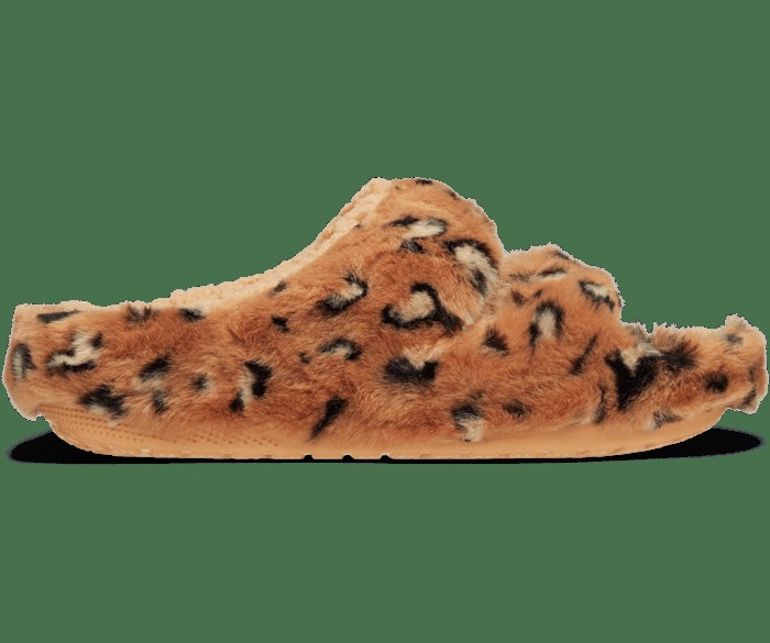 Классические сандалии Cozzzy с животным принтом Crocs мужские, цвет Shitake