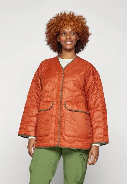 Жесткая куртка QUILTED OVERSIZED LINER Peak Performance, цвет Spiced/Pine Needle