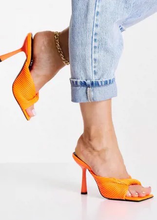 Мюли неоново-оранжевого цвета на каблуке с перекрученным ремешком Public Desire Punch-Оранжевый цвет
