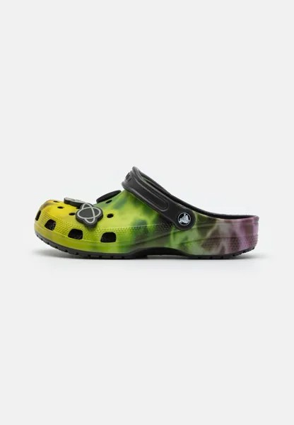 Пляжные тапочки Classic Tie Dye Overload Unisex Crocs, цвет black/multi-coloured