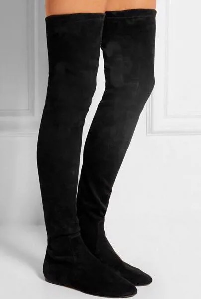 Лидер продаж замшевые ботфорты черного цвета с круглым носком облегающие стрейчевые женские ботфорты на плоской подошве большой размер 10