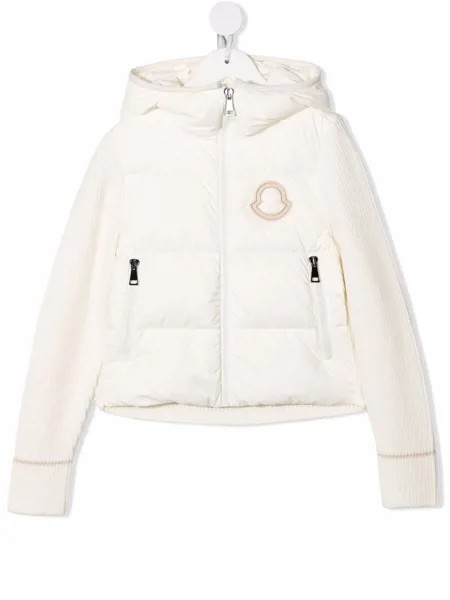 Moncler Enfant пуховик с капюшоном и нашивкой-логотипом