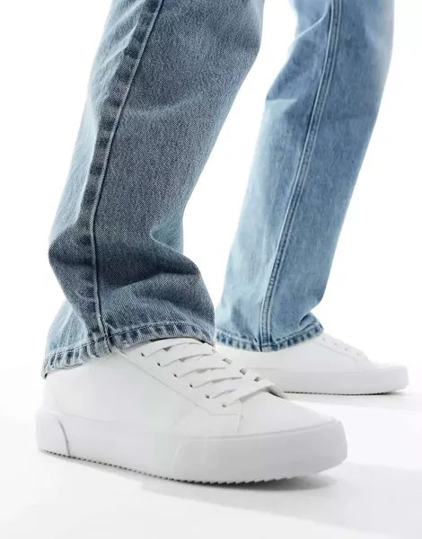 Базовые кроссовки на шнуровке Pull&Bear белого цвета
