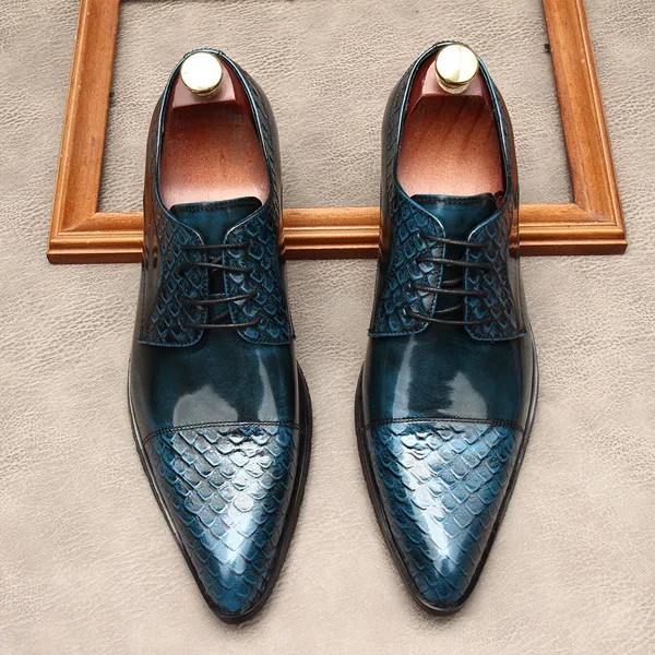 Роскошные Брендовые мужские свадебные туфли оксфорды 2022 винтажный дизайн под крокодиловую кожу синие золотые кожаные с острым носком дело...