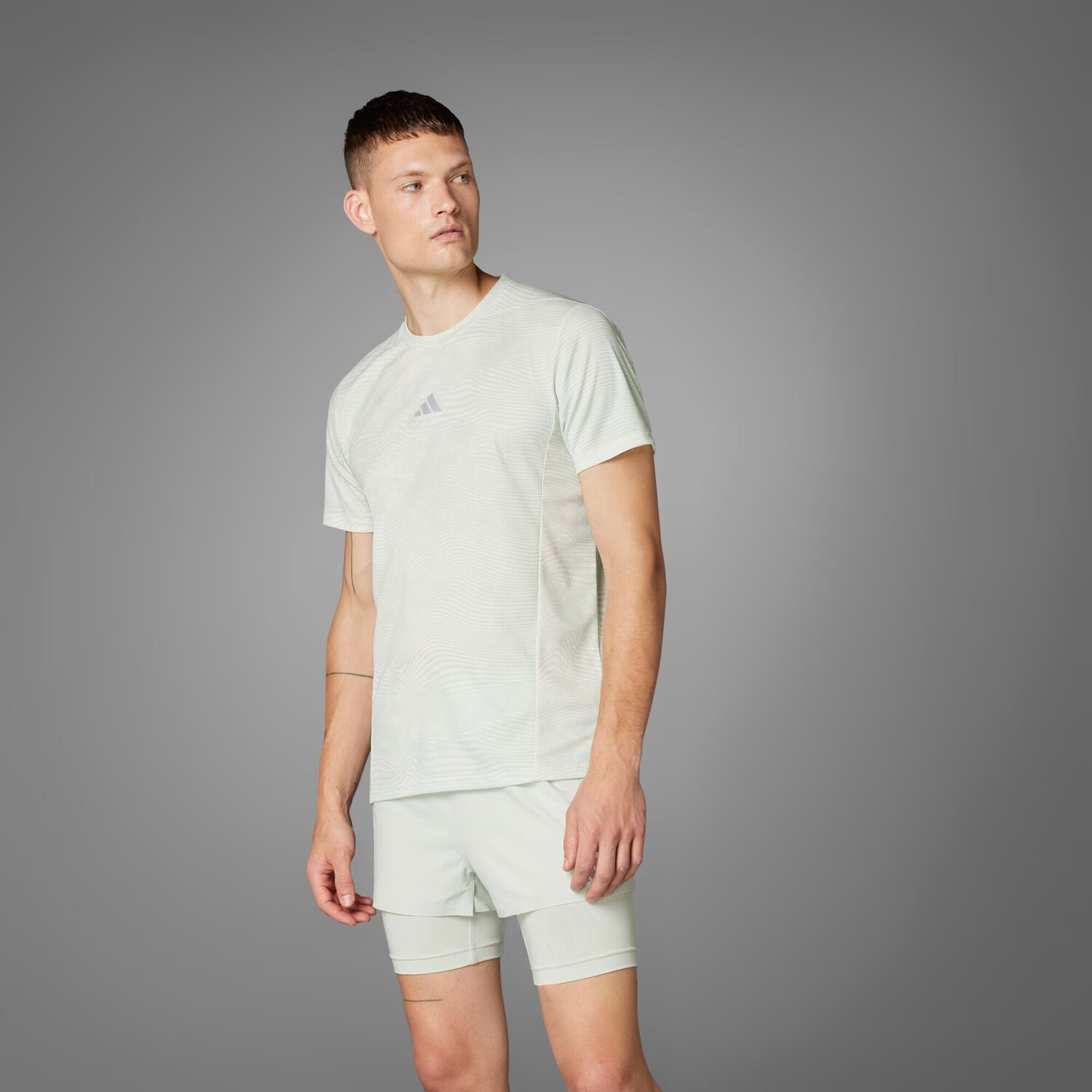 Футболка для тренировок HEAT.RDY HIIT Adidas, цвет Chalk White/Linen Green