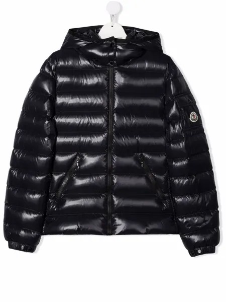 Moncler Enfant пуховик с нашивкой-логотипом