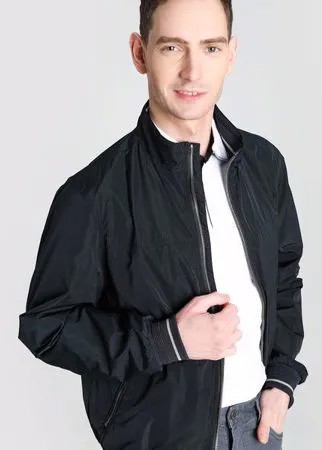 Куртка-бомбер с воротником-стойкой