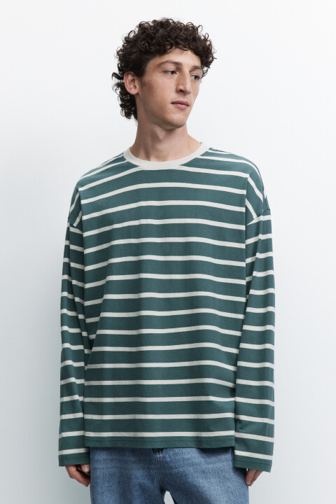 Лонгслив oversize хлопковый с принтом в полоску