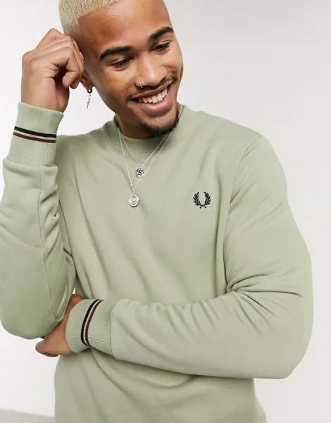 Светло-зеленый свитшот с круглым вырезом и кантом Fred Perry